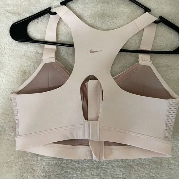 Light Pink Women’s Sports Bra - Picture 3 of 3